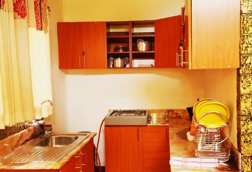 White Thorn Cottages