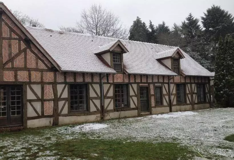 Aamiaismajoitus (B&B) Le Pigeonnier De La Farge