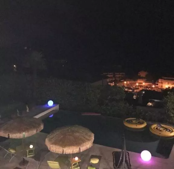 Aamiaismajoitus (B&B) Villa Santa Rita