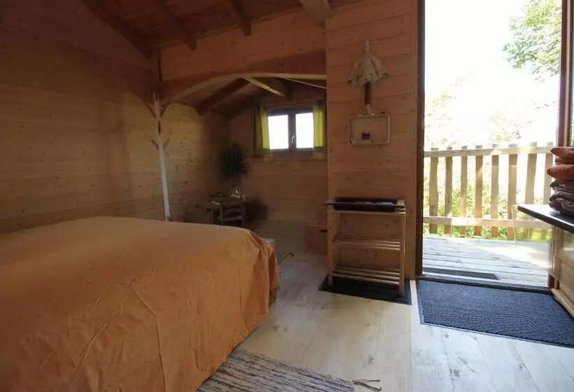 Hotelli Nuits Perchées à Laroque