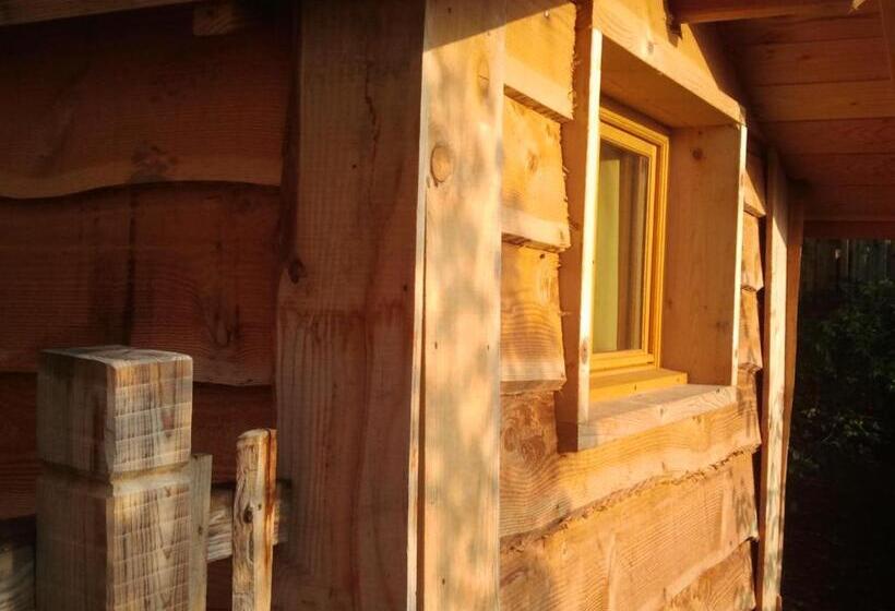 Hotel Nuits Perchées à Laroque