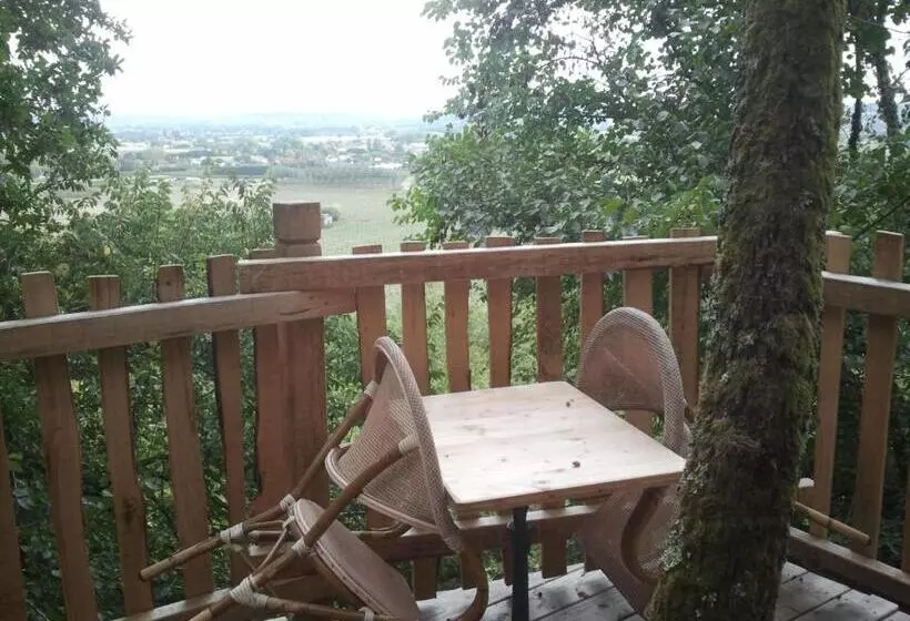 Hotelli Nuits Perchées à Laroque