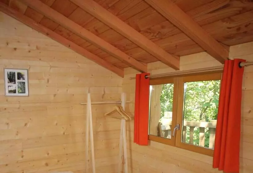 Hotelli Nuits Perchées à Laroque