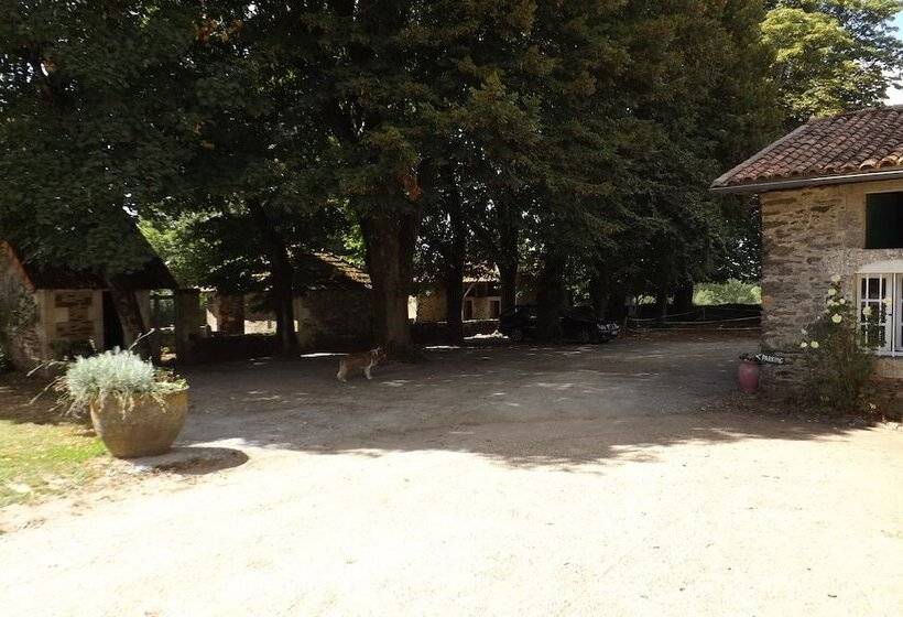 Domaine De Lalat   B&b With En Suite Bathrooms All Rooms With Garden Views