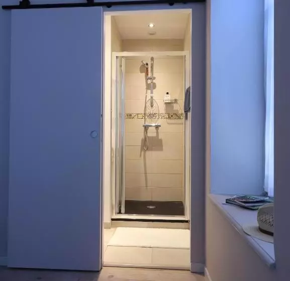 Aamiaismajoitus (B&B) Le Colibri Bleu