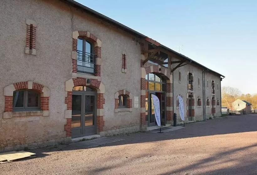 هتل La Ferme Intention
