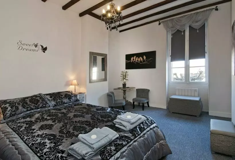 ペンション La Grande Maison Allemans