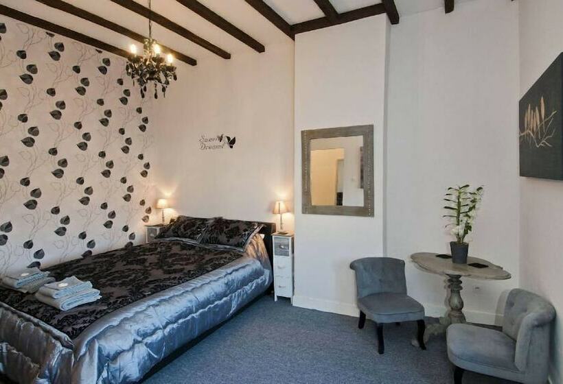 פנסיון La Grande Maison Allemans