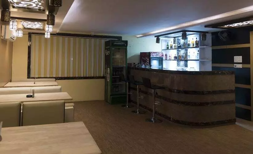 Rajhans Hotel And Resort