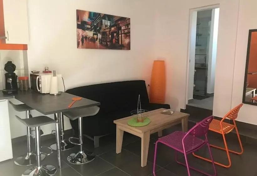 Charming Villa In Turis With Shared Pool And Garden
