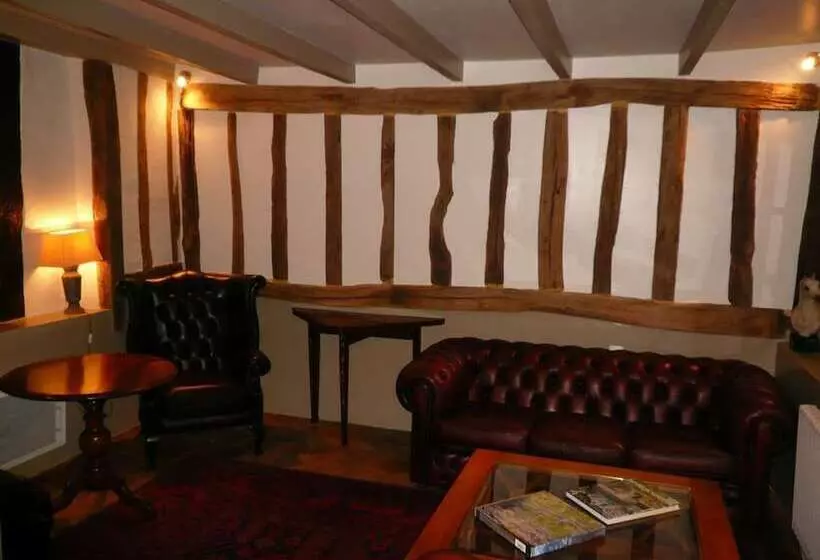 Aamiaismajoitus (B&B) La Bonne Auberge   Seine Panorama Sas