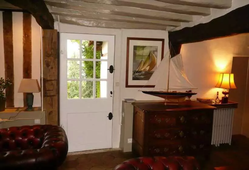 Aamiaismajoitus (B&B) La Bonne Auberge   Seine Panorama Sas