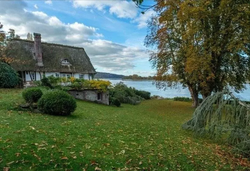 Aamiaismajoitus (B&B) La Bonne Auberge   Seine Panorama Sas