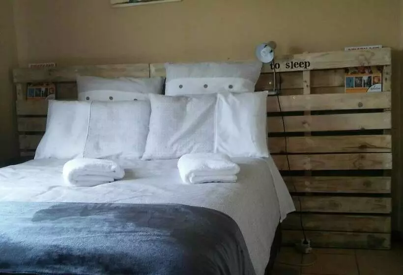 تختخواب و صبحانه Nhlangano Bnb