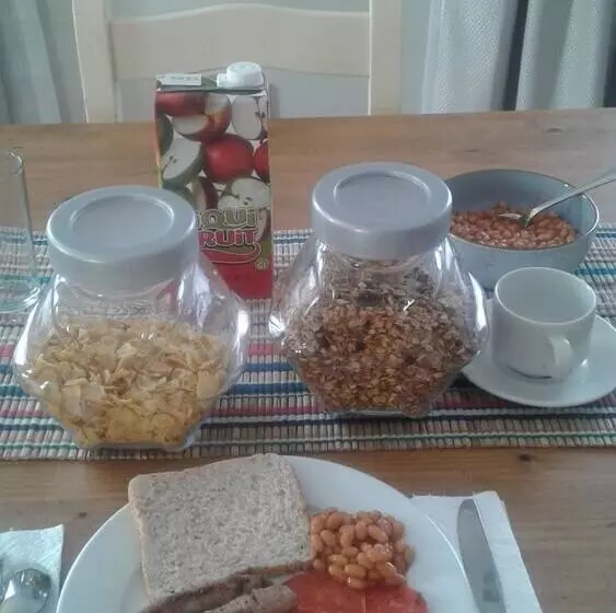 تختخواب و صبحانه Nhlangano Bnb