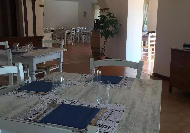 Hotelli Albergo Ristorante Belcantone
