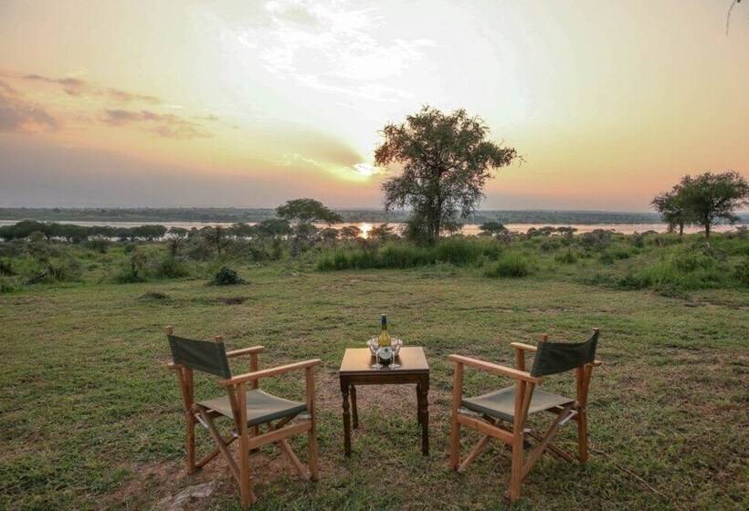 هتل Pakuba Safari Lodge