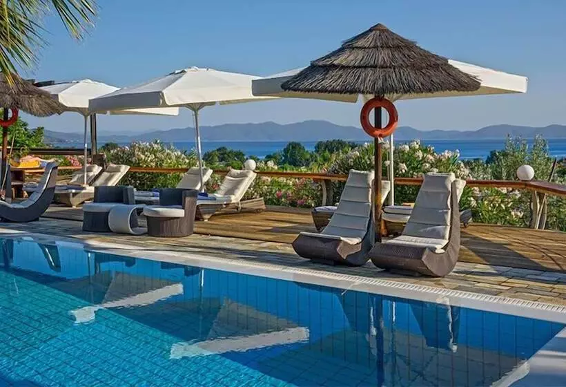 Iakovakis Suites & Spa