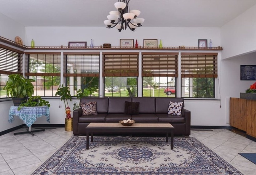 فندق على الطريق Fairbridge Inn Express, Monroe City