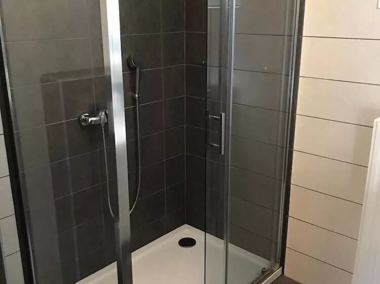 Majatalo Apartments And Rooms Rea