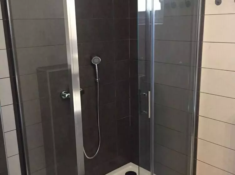 Majatalo Apartments And Rooms Rea