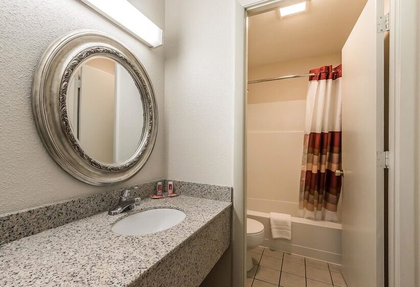 Otel Econo Lodge Bowling Green