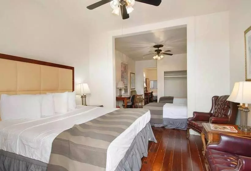 酒店 Historic Mardi Gras Inn