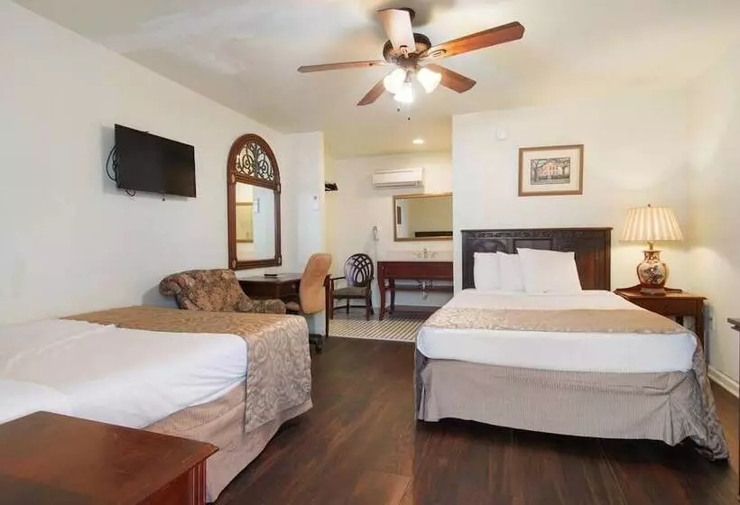 酒店 Historic Mardi Gras Inn