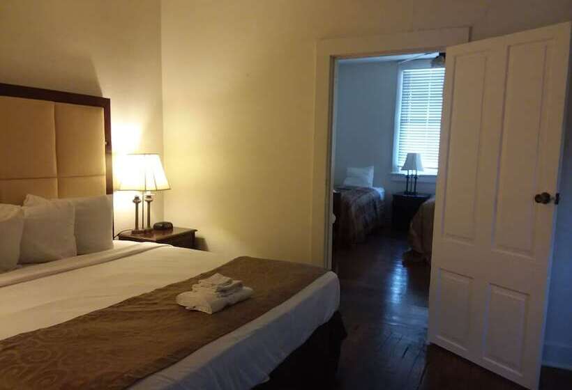 فندق Historic Mardi Gras Inn