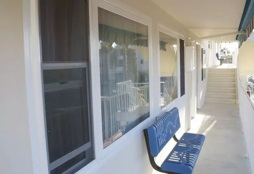 ホテル Ocean Lodge Santa Monica Beach