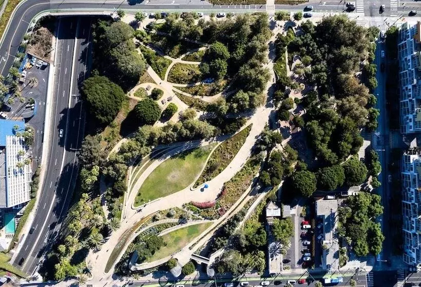 ホテル Ocean Lodge Santa Monica Beach