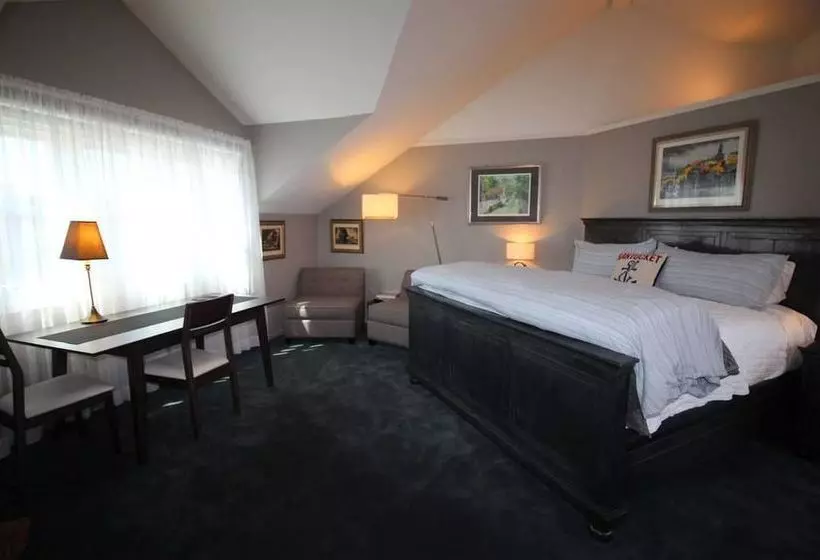 호텔 Old Thyme Inn