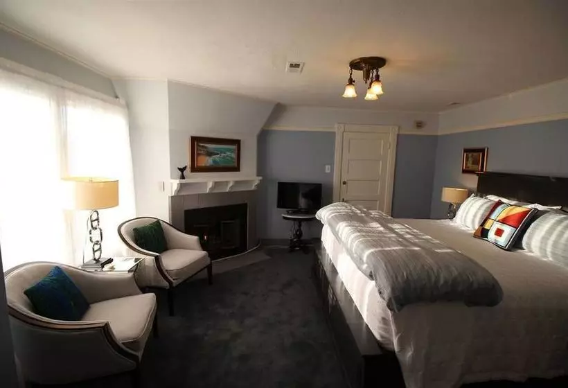 호텔 Old Thyme Inn