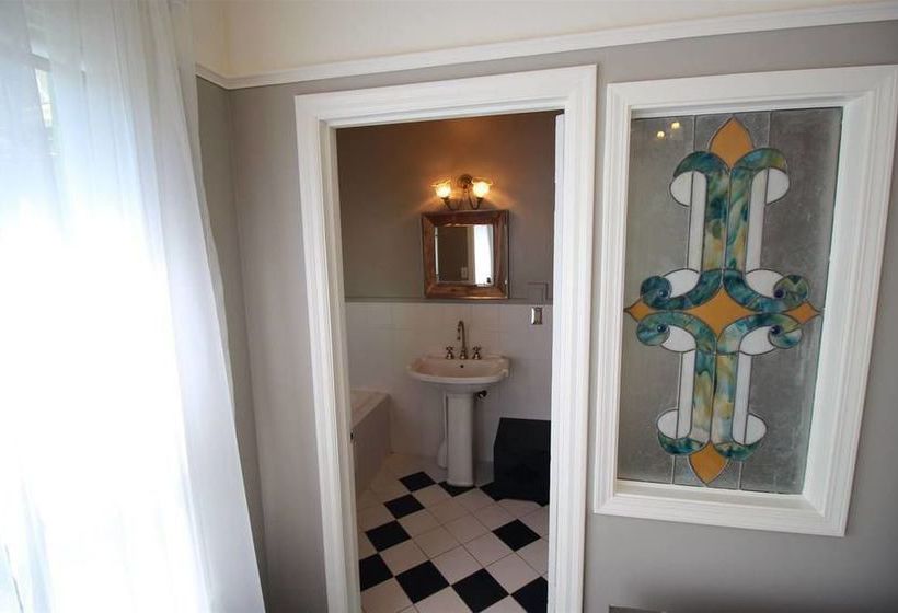 فندق Old Thyme Inn