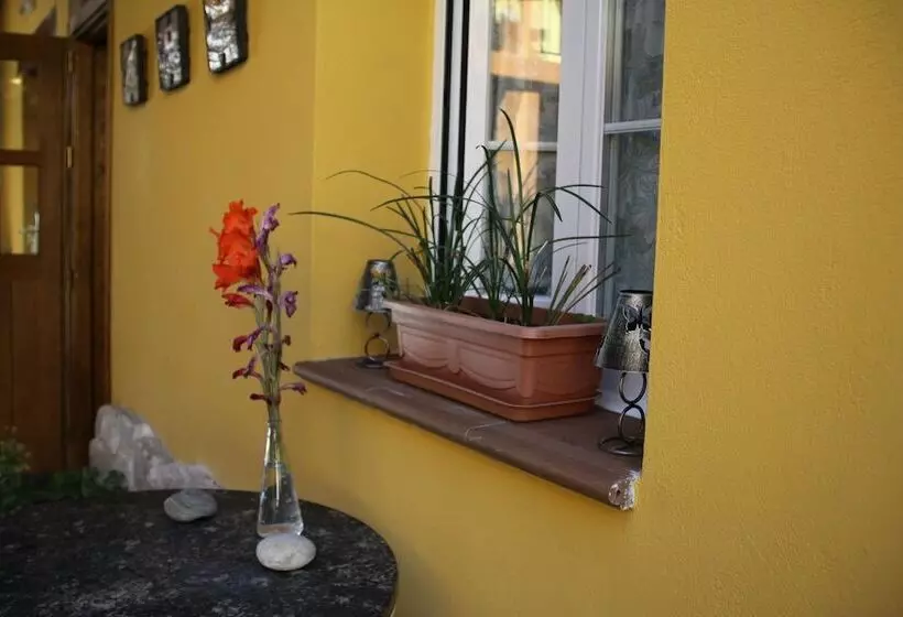 Hostelli Casa Candana