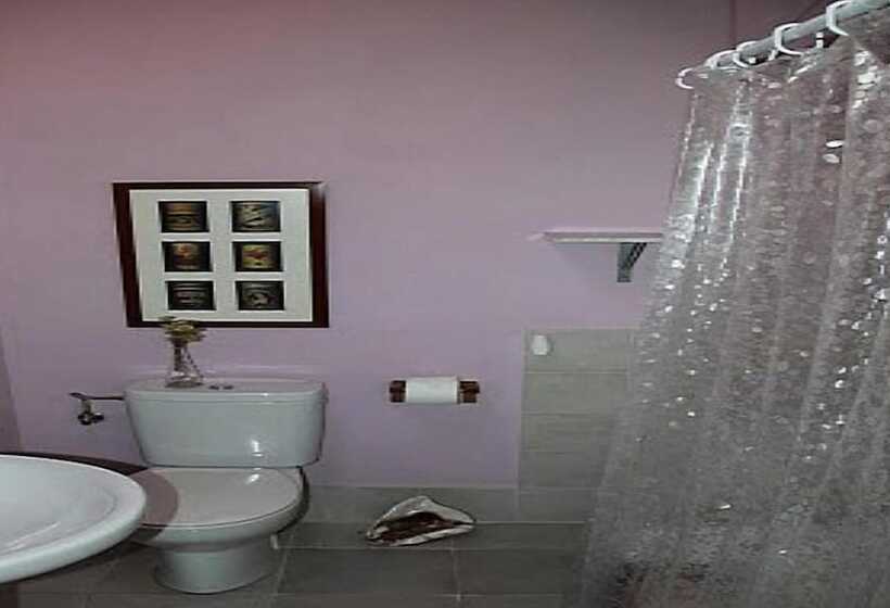 פונדק Casa Candana