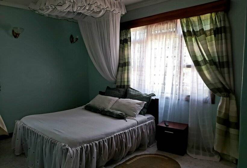 پانسیون Family Nest Guest House