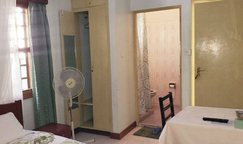 پانسیون Family Nest Guest House