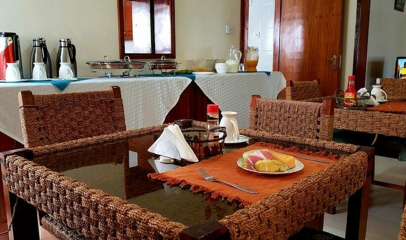 پانسیون Family Nest Guest House