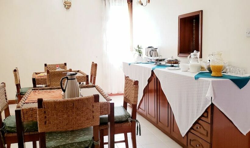 پانسیون Family Nest Guest House