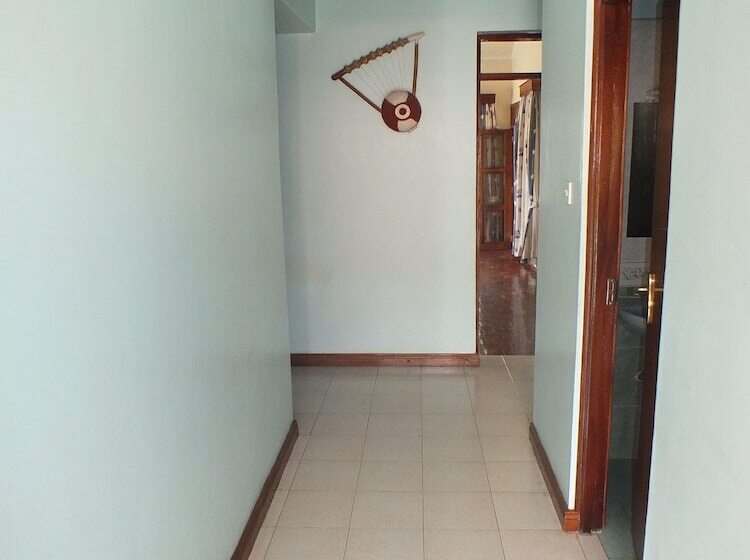 پانسیون Family Nest Guest House