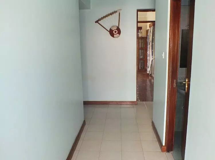 پانسیون Family Nest Guest House