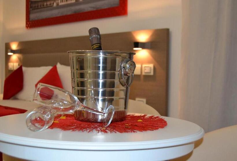 پانسیون Mecla Suites