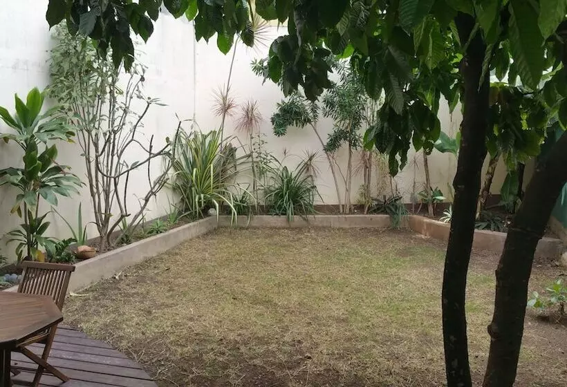 پانسیون Paofai Guesthouse