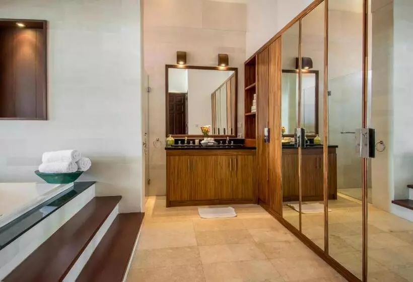 Villa Amanie   Private Villa With Infinity Pool, Stunning Views And Cook