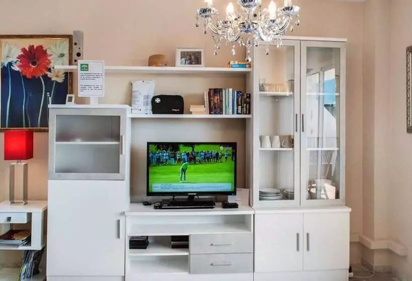 107262   Apartment In Mijas