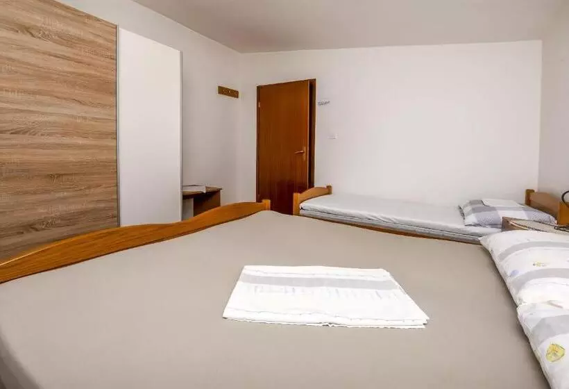 Apartment Kucinic