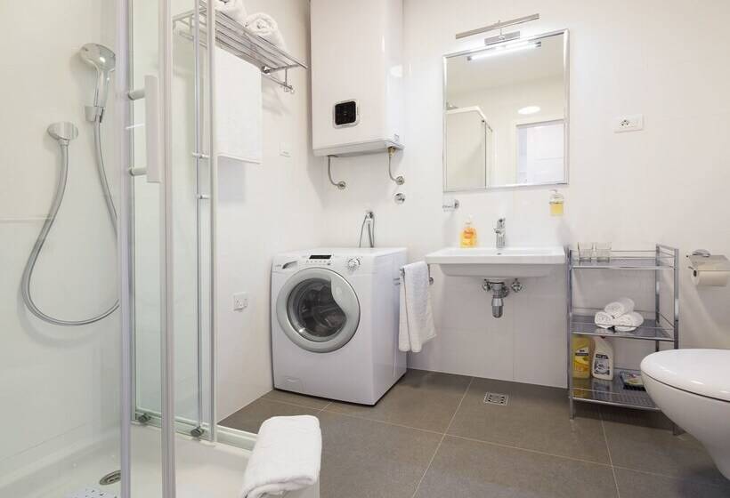 Apartment Vjera   Garage And Elevator