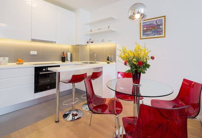 Apartment Vjera   Garage And Elevator