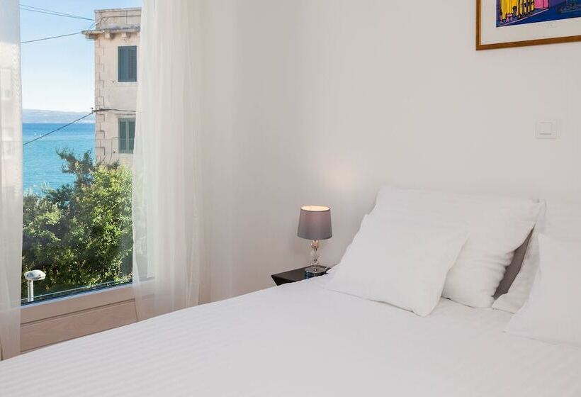 Apartment Vjera   Garage And Elevator